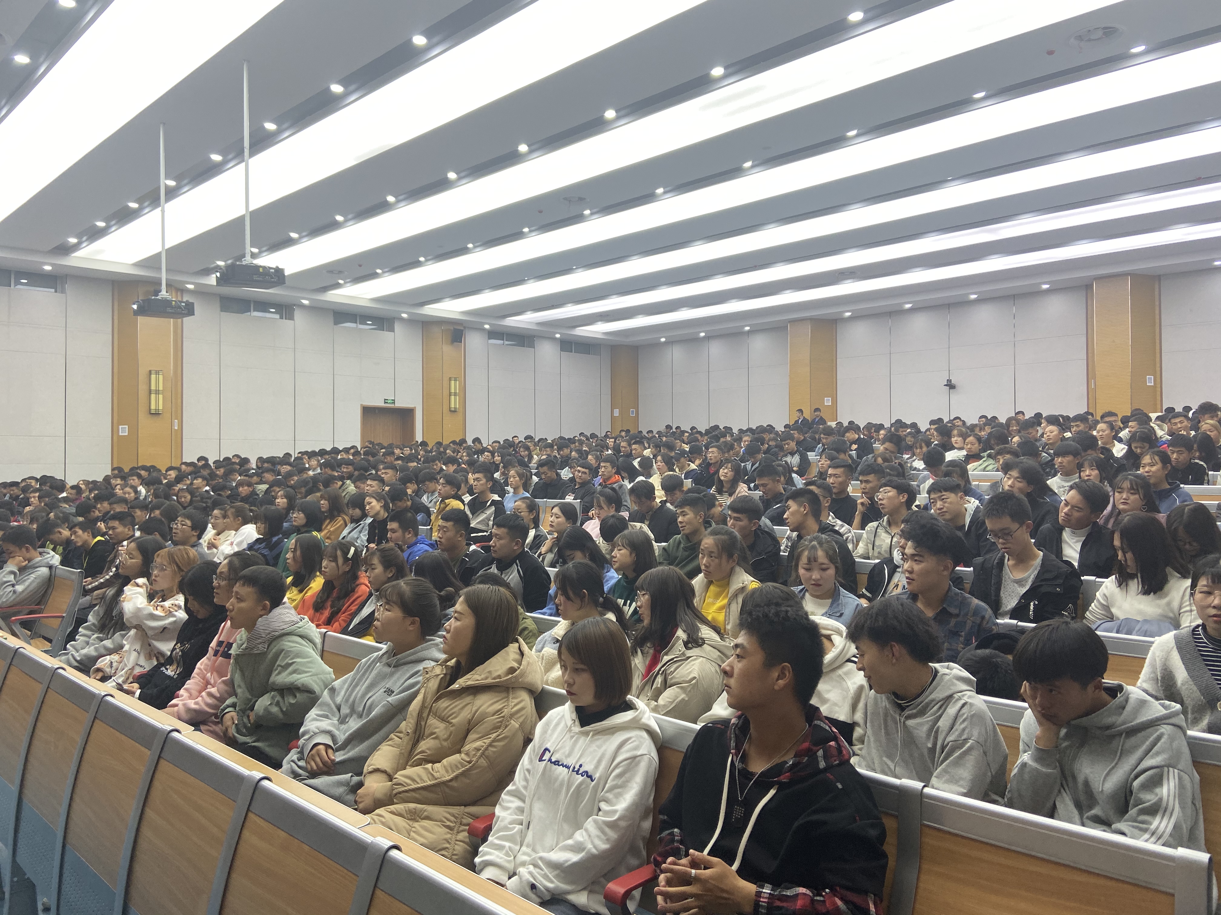 微信图片_20191028200213.jpg